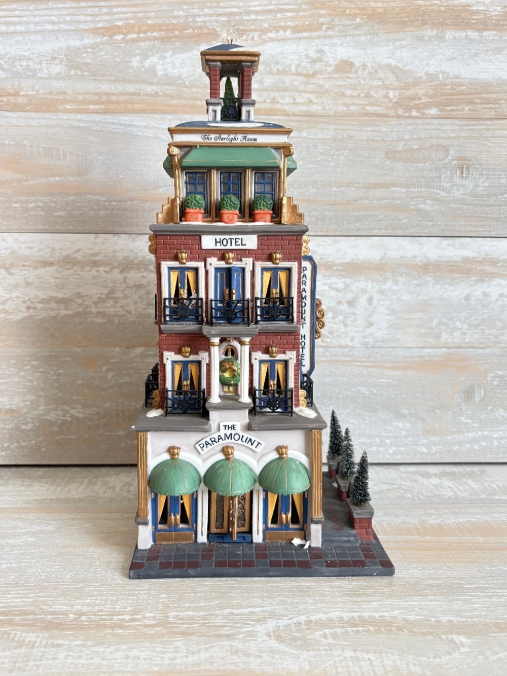 Department 56 Paramount Hotel Christmas in the City Light Cord Original Box
